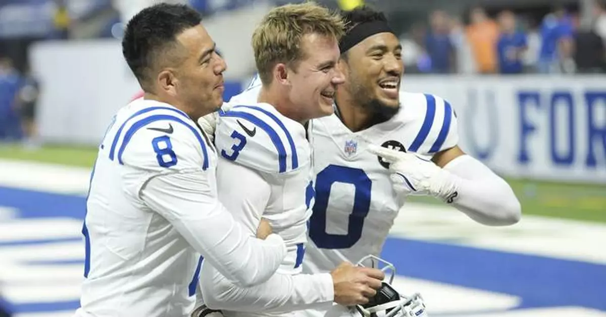 Tale of 2 kickers: Shrader leads NFL with 9 field goals while Colts still haven't punted