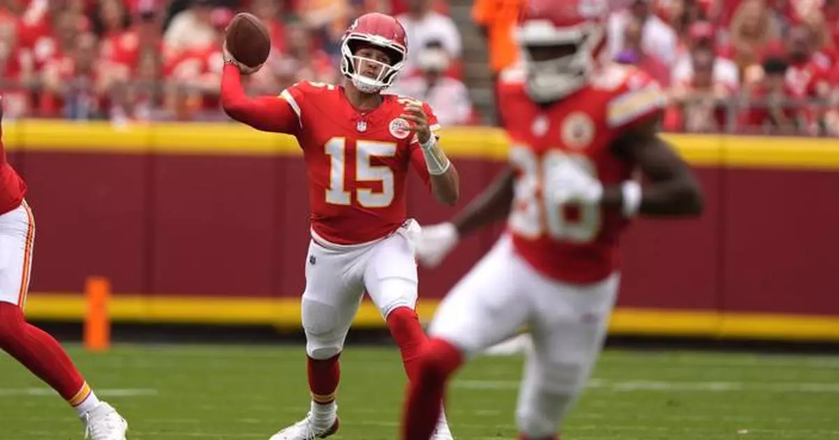 Patrick Mahomes and the Chiefs visit the also-winless Giants aiming to avoid an 0-3 start