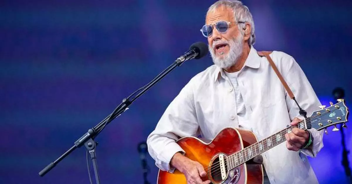 Cat Stevens postpones North American tour and cites visa issues