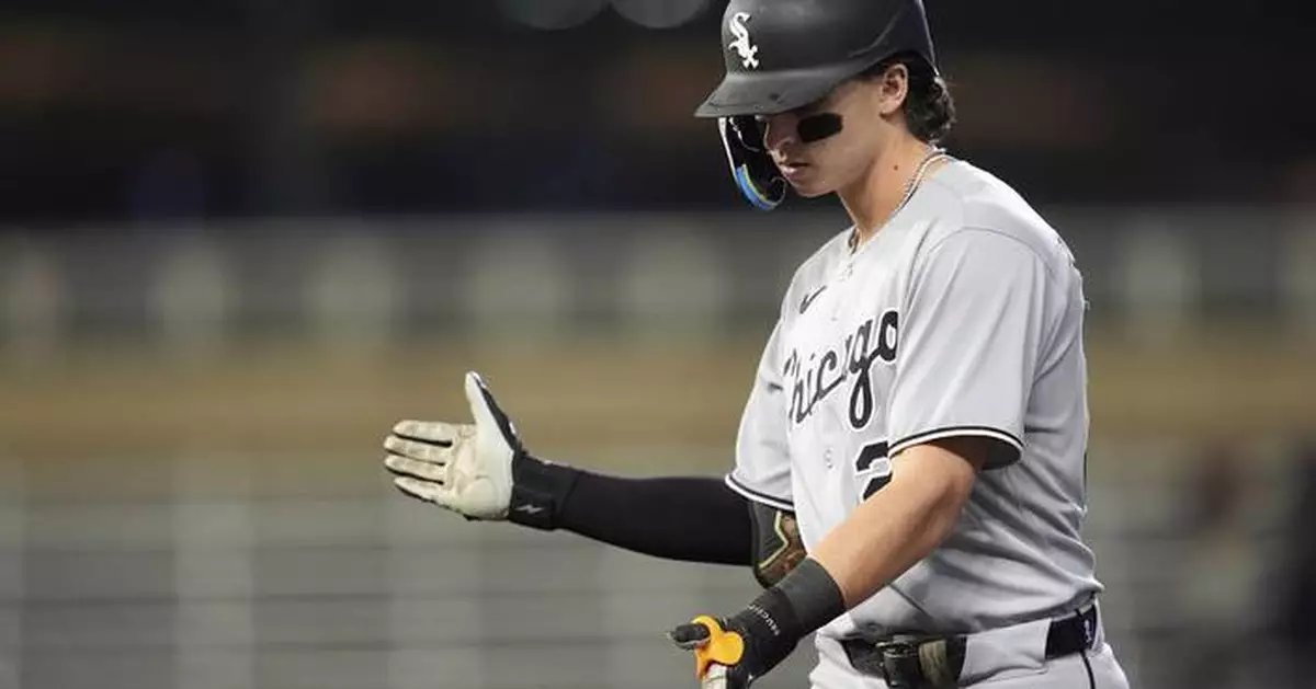 Taylor hits 2-run double in ninth to lead White Sox to 4-3 comeback win over Twins
