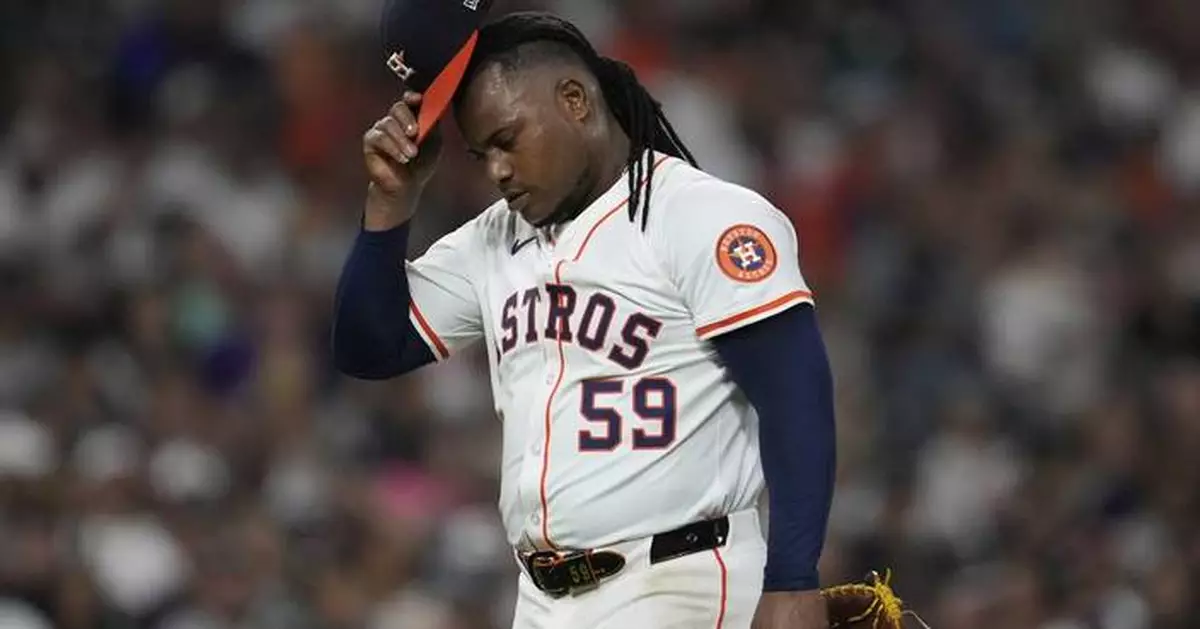 Framber Valdez apologizes to César Salazar after hitting him with a pitch