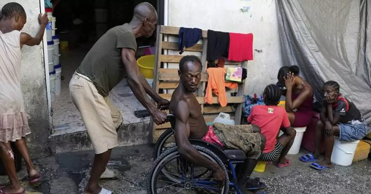 Haitian gang attacks town, kills teacher, kidnaps residents and burns buildings