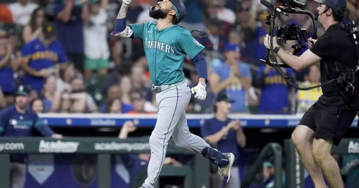 Crawford's grand slam and Raleigh's 58th homer lead Mariners to sweep over Astros