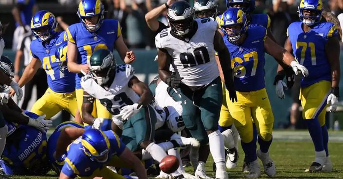 Jordan Davis seals Eagles' 33-26 thrilling win over Rams with Philly's 2nd blocked FG of 4th quarter