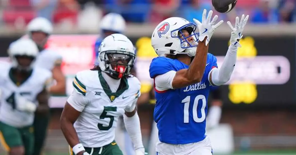 Baylor upends No. 17 SMU in 2 OTs as Sawyer Robertson throws for 440 yards, 4 TDs