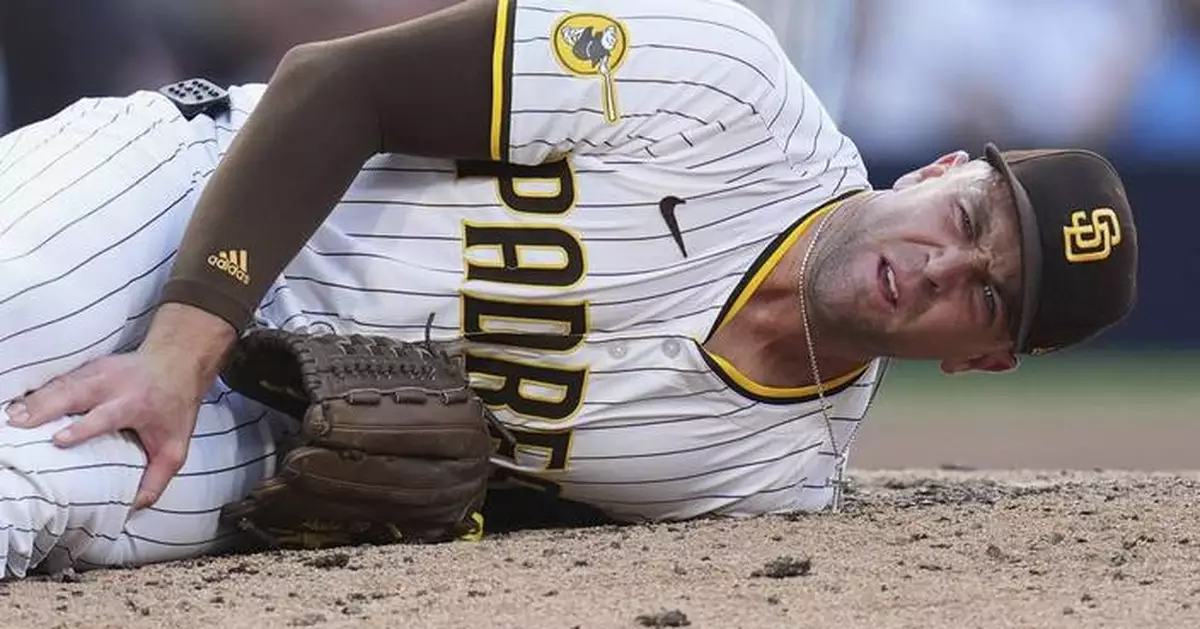 Padres reliever Jason Adam carted off field with ruptured quadriceps tendon