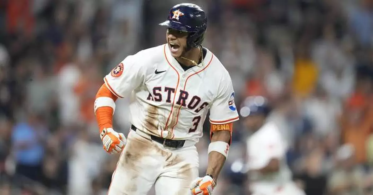 Astros walk their way to 8-7 comeback win over Yankees