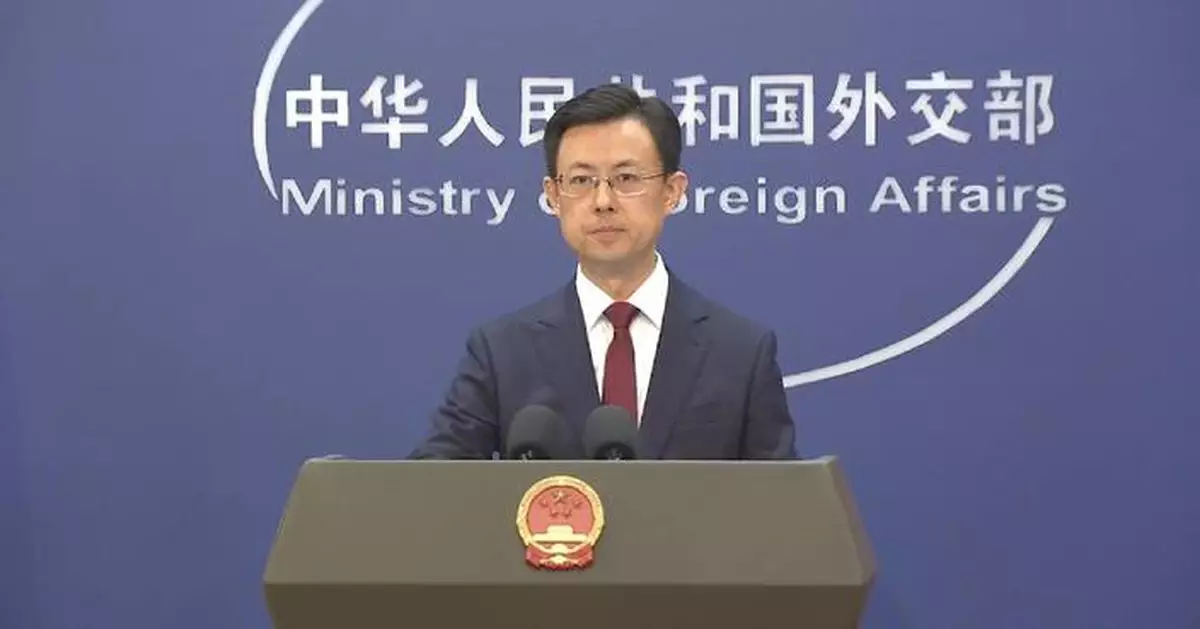 China to continue playing constructive role for political settlement of Ukraine crisis: spokesman
