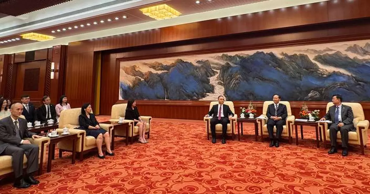 Hong Kong Education Delegation Visits Beijing for National Day and Professional Exchange