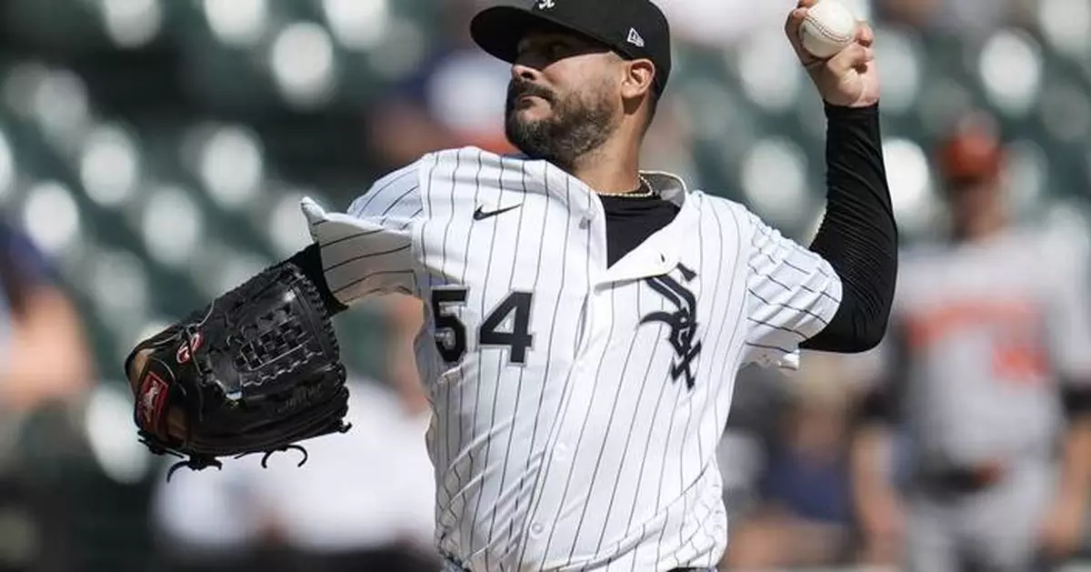 White Sox veteran lefty Martin Pérez exits start because of shoulder soreness