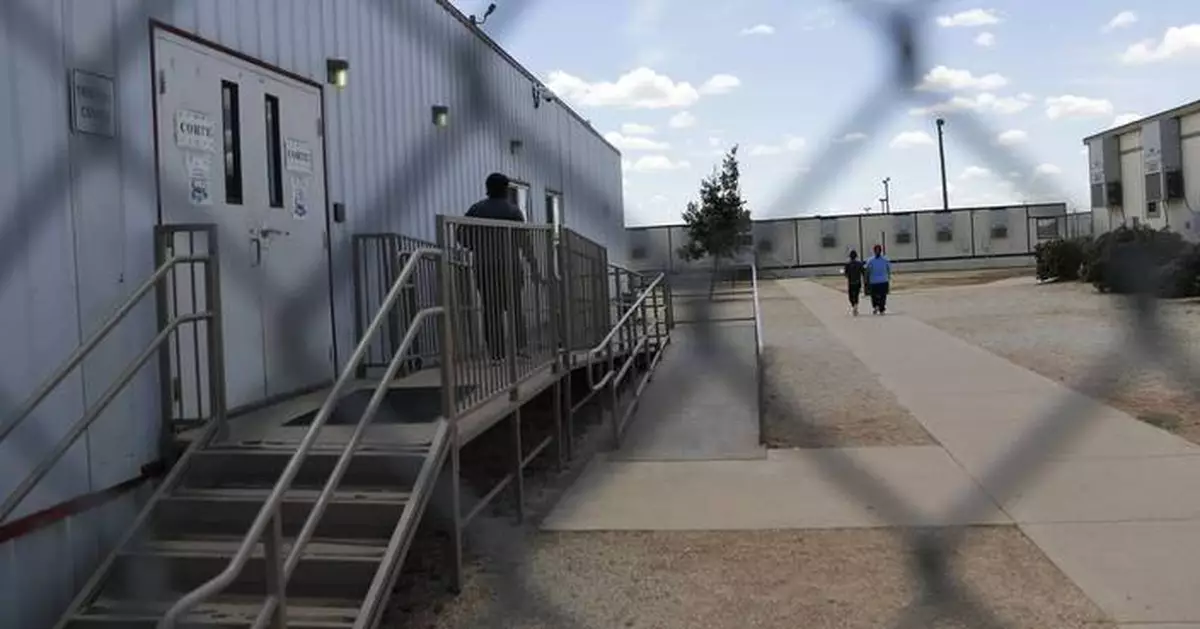 Immigrant children at Texas detention facility face unsafe conditions, attorneys say