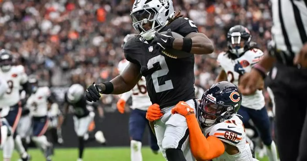 Ashton Jeanty breaks out with 138 rushing yards, 3 total TDs in Raiders' loss