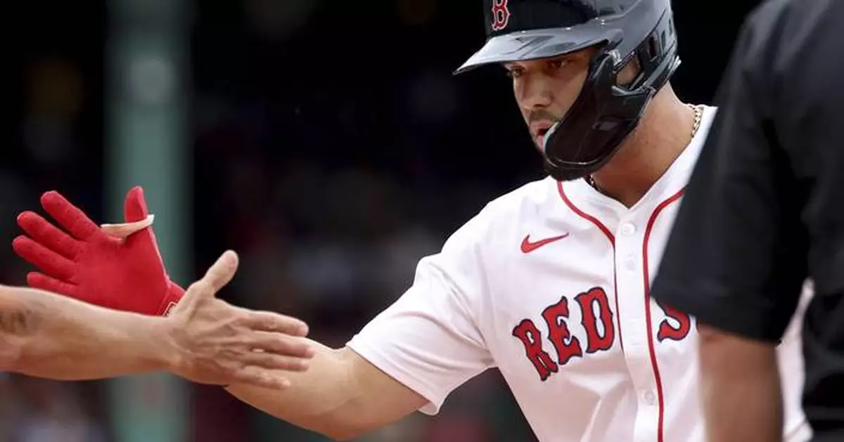 Carlos Narváez gets 1st career pinch hit, Trevor Story hits strange homer as Red Sox beat Guardians