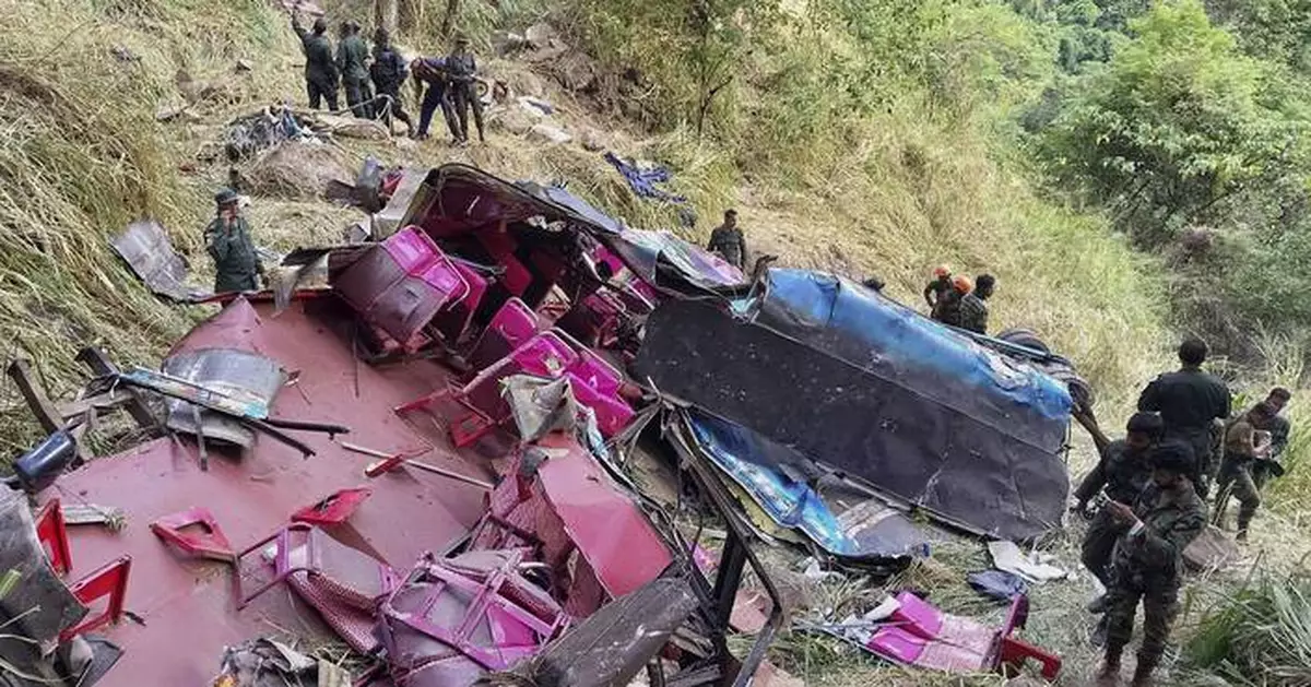 A passenger bus skids off a cliff in Sri Lanka, killing 15 and injuring 16 others