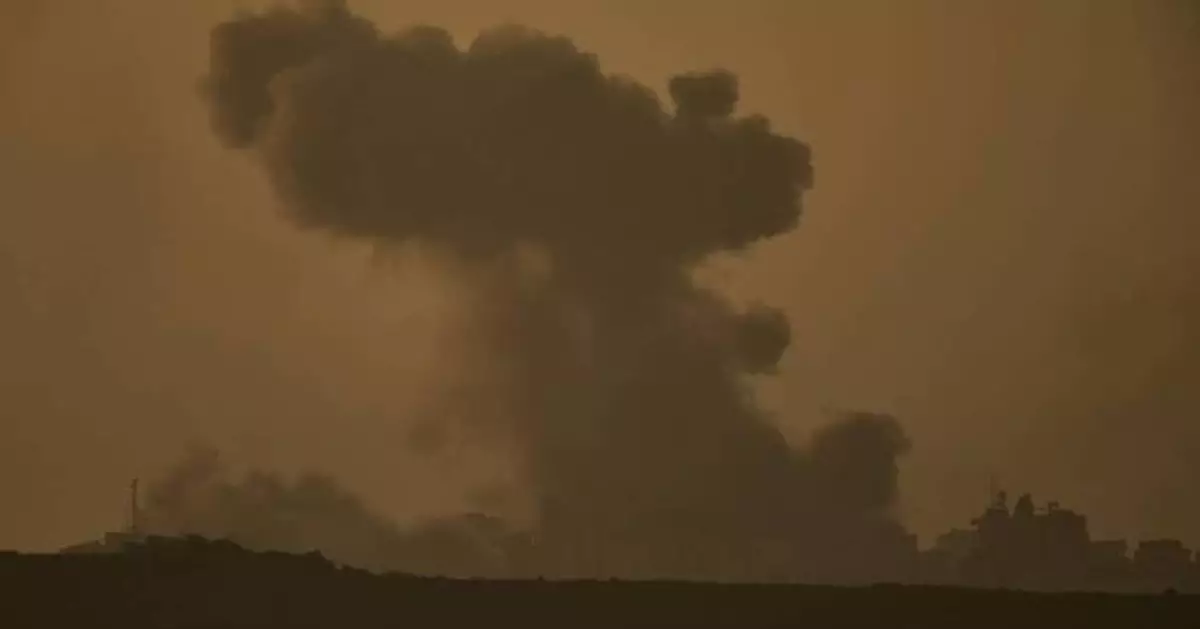 Israeli military begins its ground offensive in Gaza City as thousands of Palestinians flee