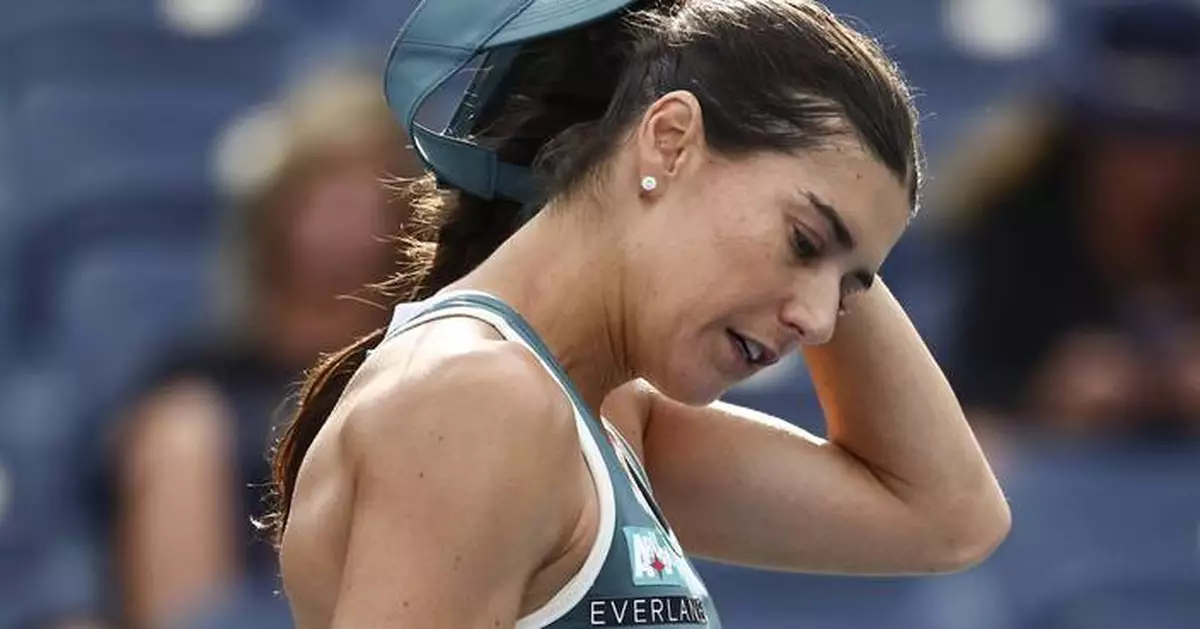 Tennis player Sorana Cirstea says trophy was stolen from her New York hotel room during the US Open