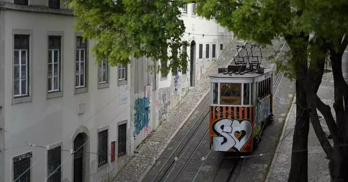 What to know about the streetcar derailment in Lisbon