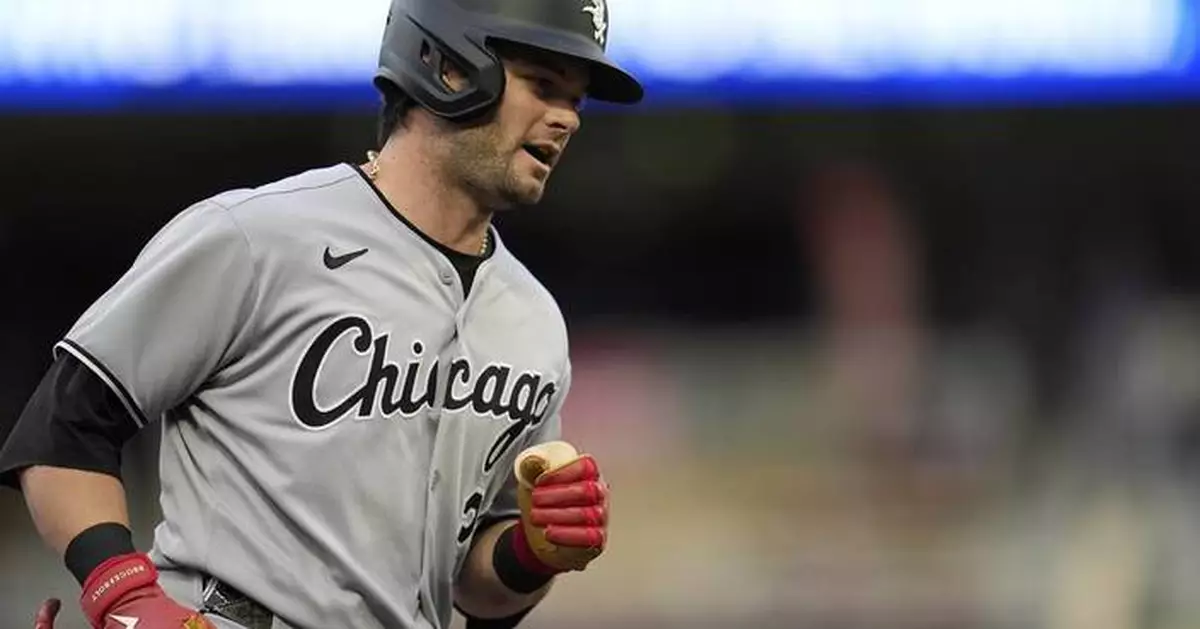 Benintendi's two-HR, four-hit day propels White Sox past Twins