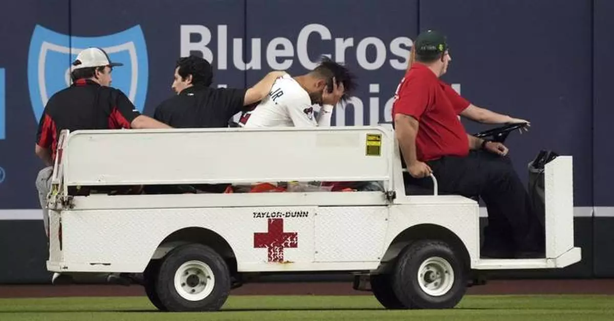 D-backs OF Lourdes Gurriel Jr. carted off field after knee injury vs. Rangers