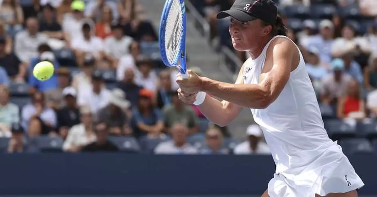 Naomi Osaka and Iga Swiatek roll into the quarterfinals at the US Open