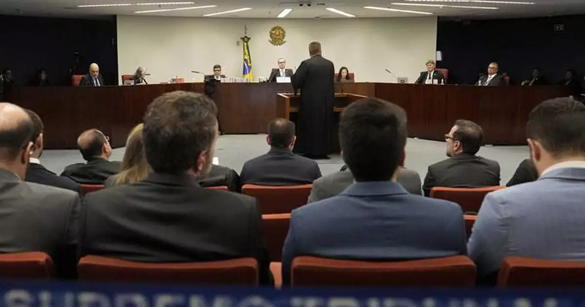 Defense lawyer says there's no evidence Brazil’s Bolsonaro tried to carry out a coup