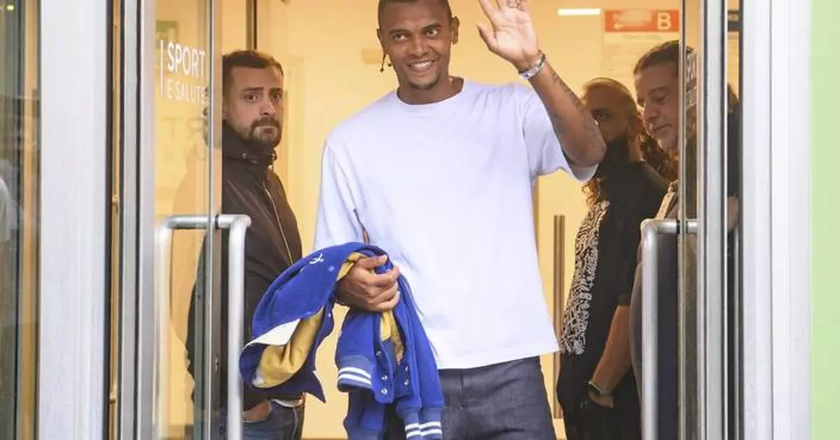 Inter signs Akanji on loan from Manchester City to tackle defensive issues