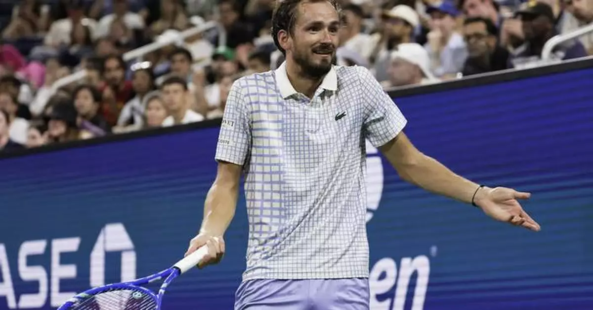 Medvedev splits with longtime coach after US Open meltdown