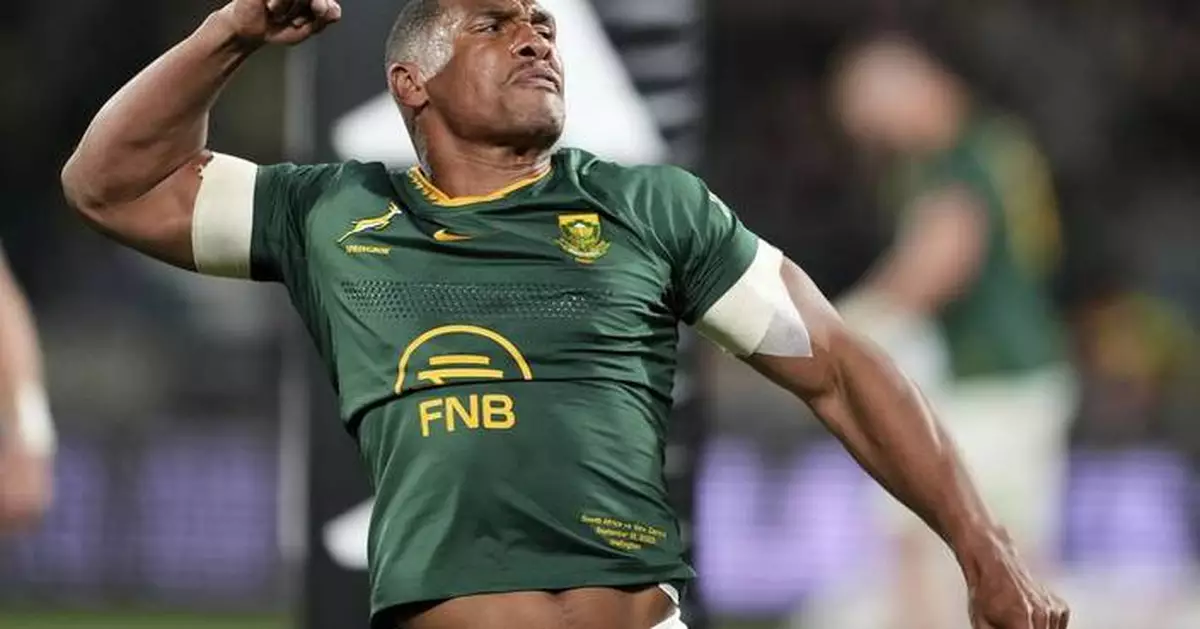 South Africa beats New Zealand 43-10, inflicting the All Blacks' heaviest test loss
