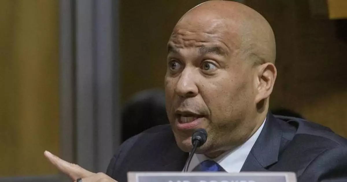 New Jersey Sen. Cory Booker announces he's engaged to girlfriend Alexis Lewis