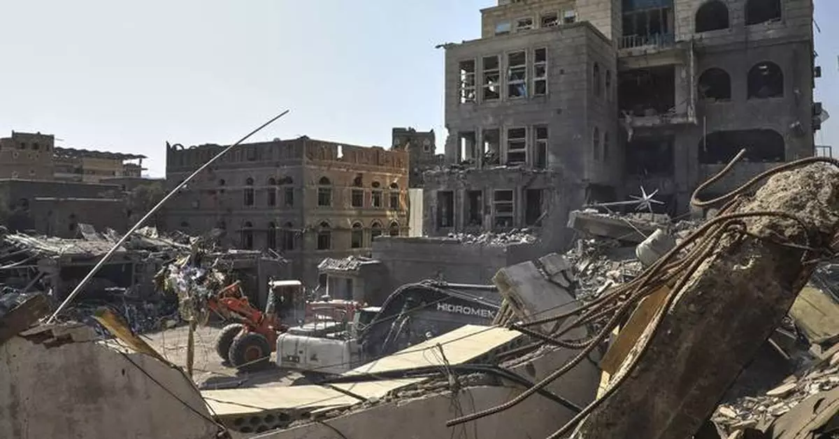 Israel strikes the Yemeni port of Hodeida as Houthi rebels activate air defenses