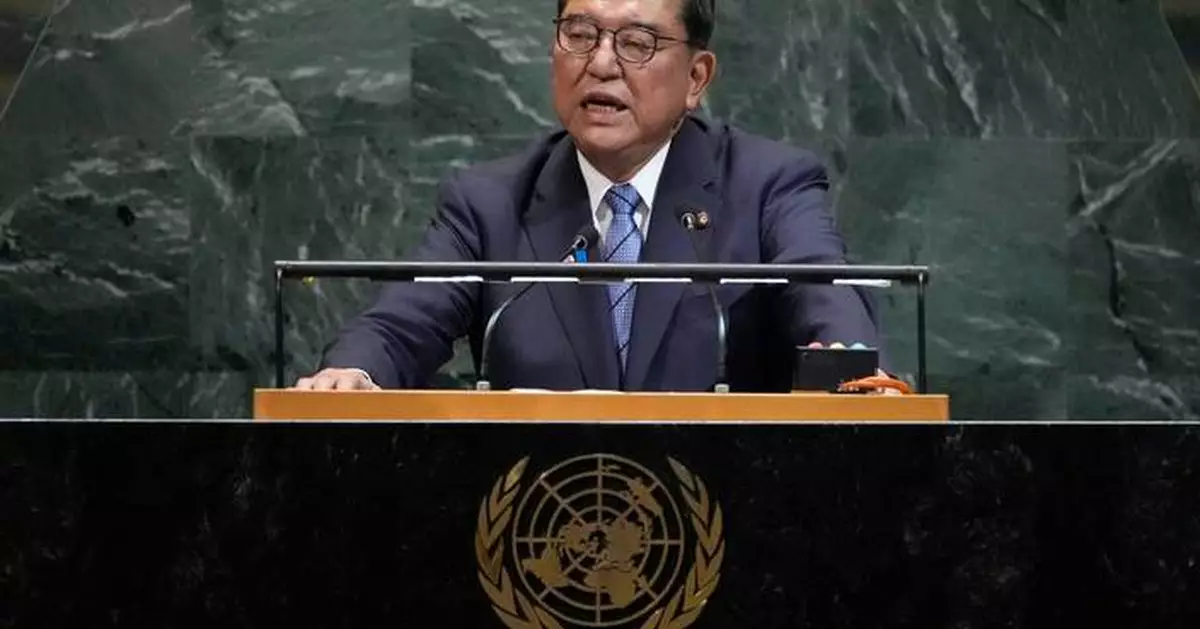 Japan and South Korea leaders commit to closer ties in their final summit