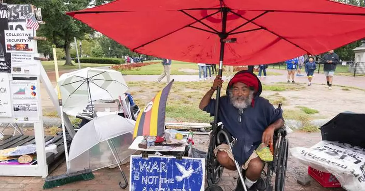 A decades-long peace vigil outside the White House is dismantled after Trump's order