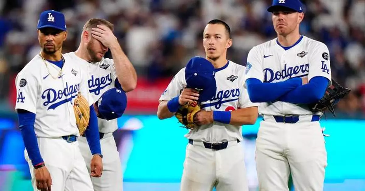 Dodgers shuffle their slumping lineup for World Series Game 5, and it doesn't work in Jays' 6-1 win