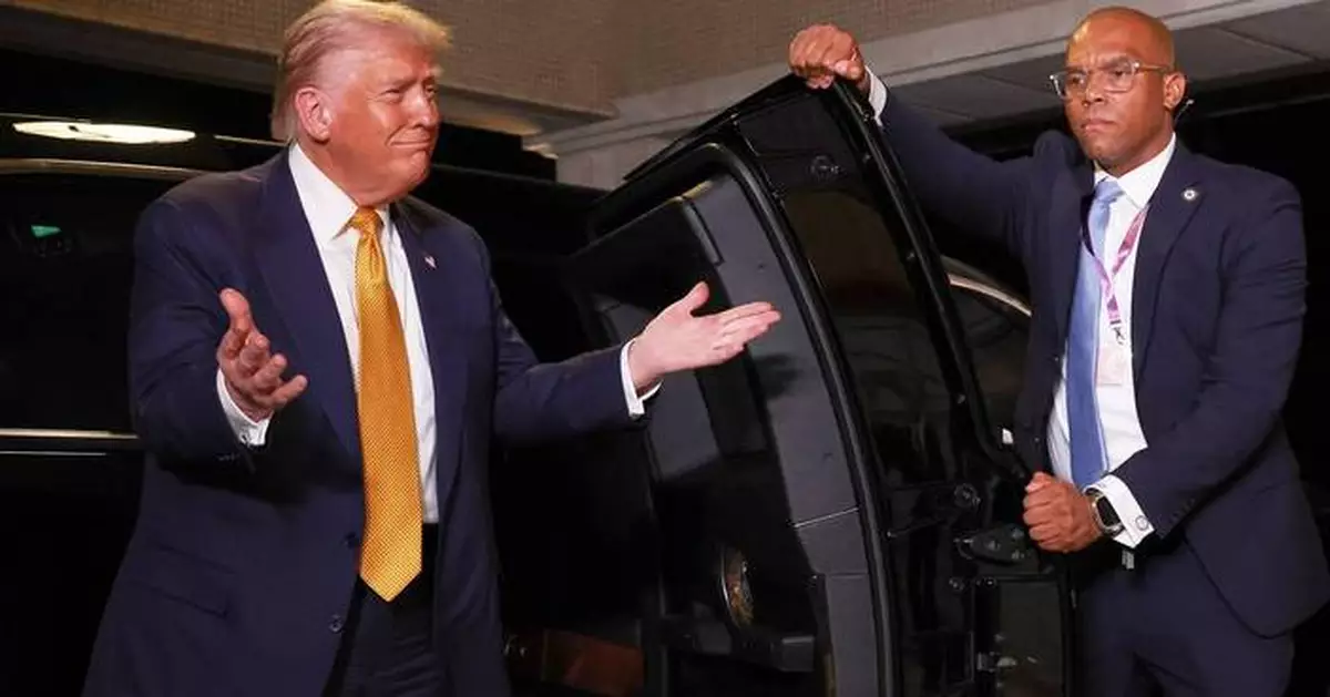 Trump scores golden gifts as United States and Seoul advance trade talks