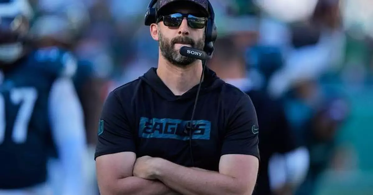 Coming off their first loss this season, the Eagles visit the Giants in prime time