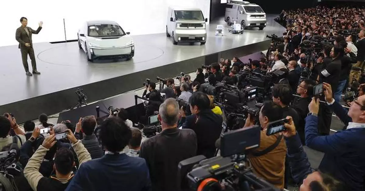 Tokyo auto show highlights technology but Trump's tariffs loom large