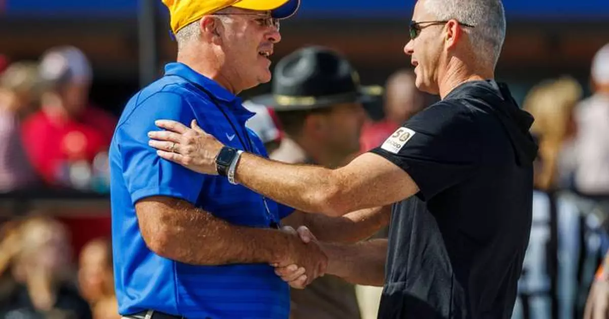 Mason Heintschel throws for 321 yards, two TDs to Desmond Reid in Pitt's upset of No. 25 Florida St.