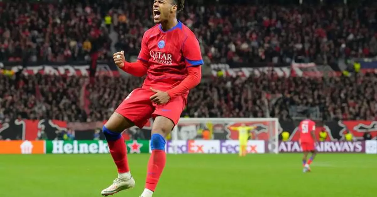 Leverkusen vs. PSG turns into chaos after 5 goals, two red cards and two penalties in the first half