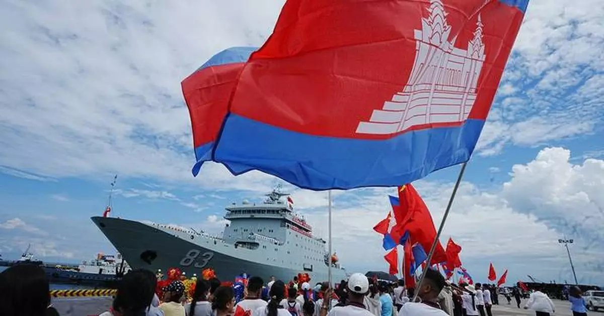 Chinese navy ships make a friendship visit to Cambodia as concerns over military links linger