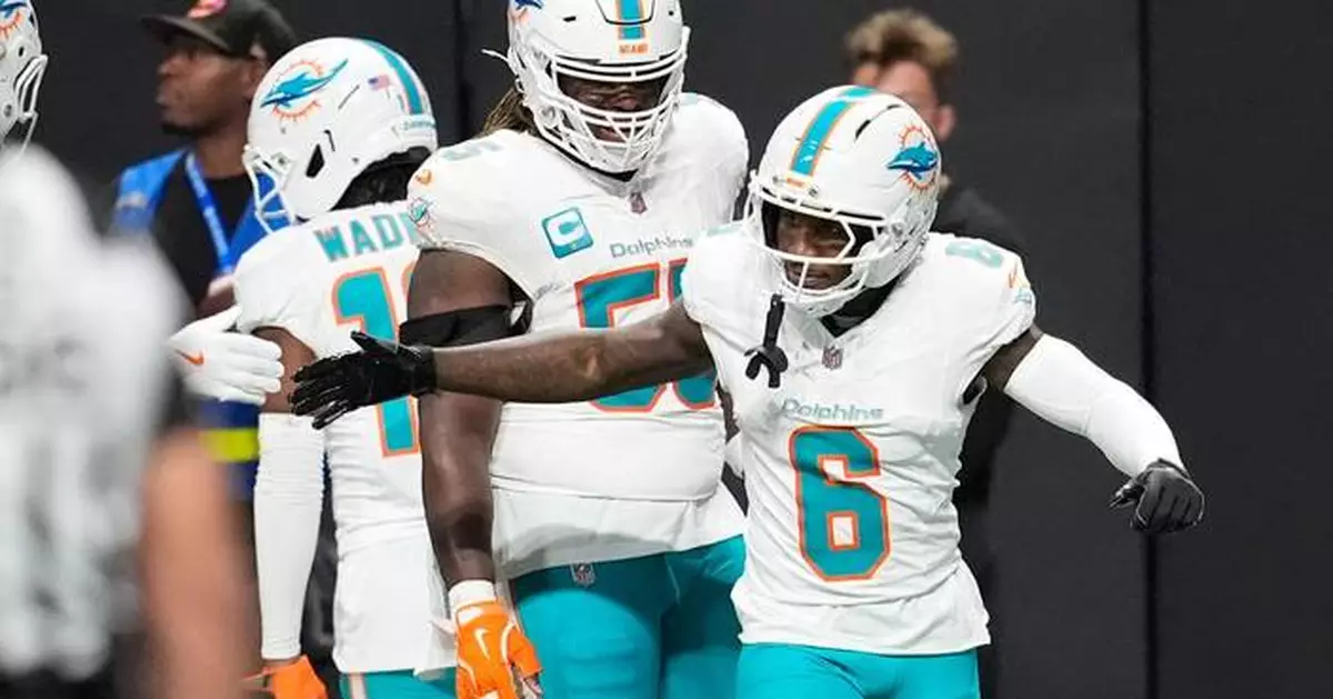 Tua Tagovailoa throws 4 TD passes as Dolphins overwhelm Falcons 34-10 to end 3-game losing streak