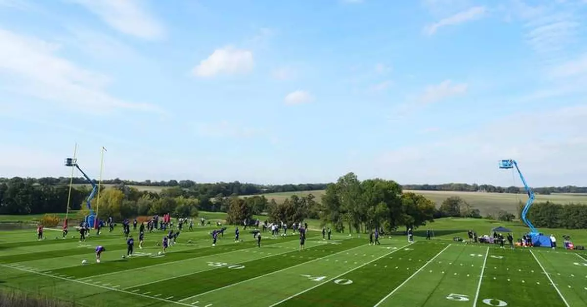 Vikings place center Ryan Kelly on injured reserve with concussion