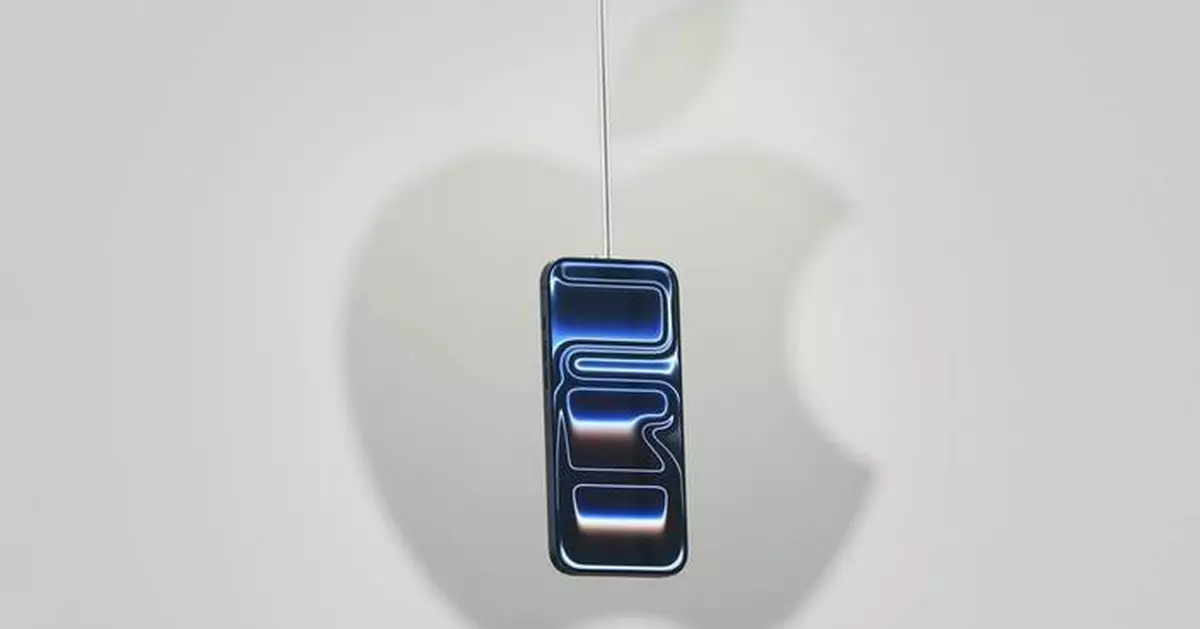 Apple delivers strong quarter despite trade war challenges and ongoing artificial technology issues