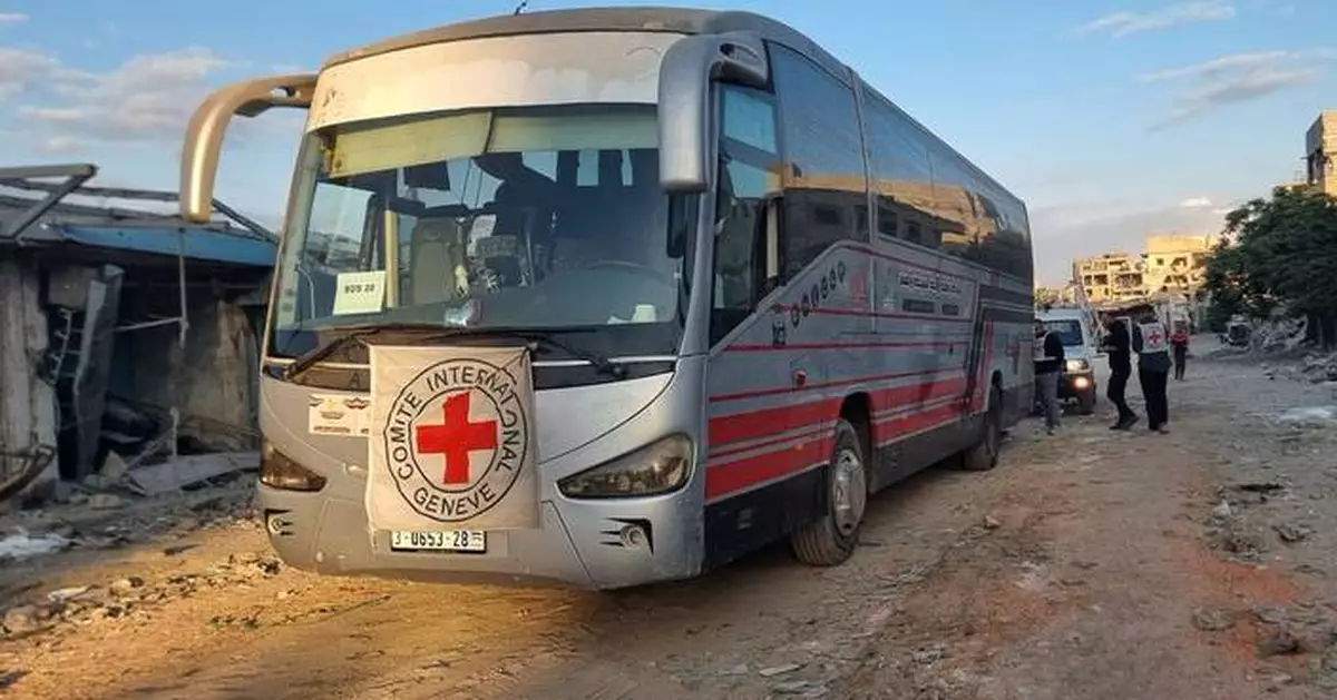 Palestinians celebrate as prisoners are released by Israel under Gaza ceasefire deal