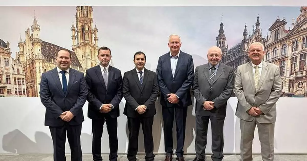 Karwa Motors and Daimler Truck Middle East Africa Sign Strategic Partnership at Busworld Europe 2025