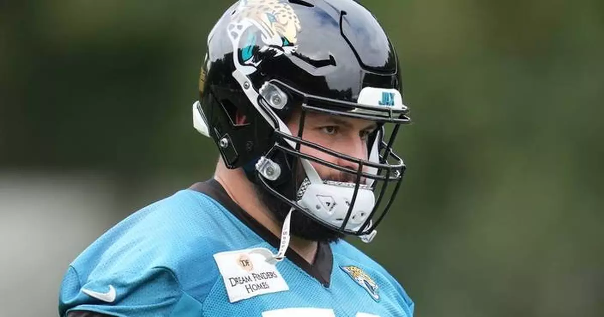 Jaguars center Hainsey active for Wembley game against Rams