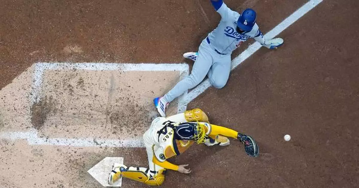 Brewers turn potential grand slam by Dodgers slugger Max Muncy into wild double play in NLCS