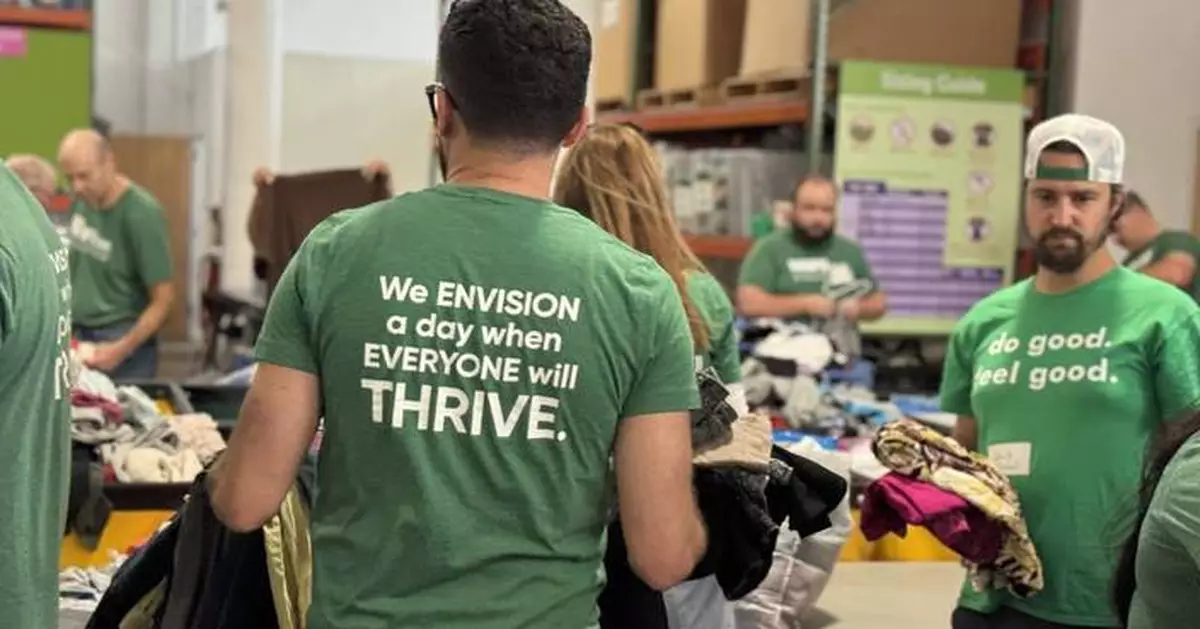 More Than 1,600 WSFS Associates Volunteer Across the Region for We Stand for Service Day