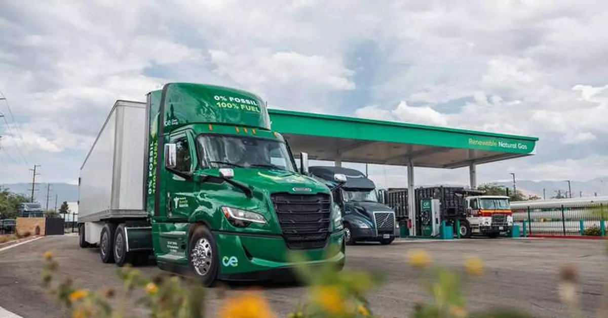 Clean Energy to Launch New Freightliner X15N Demo Truck Program at ATA’s MCE in San Diego