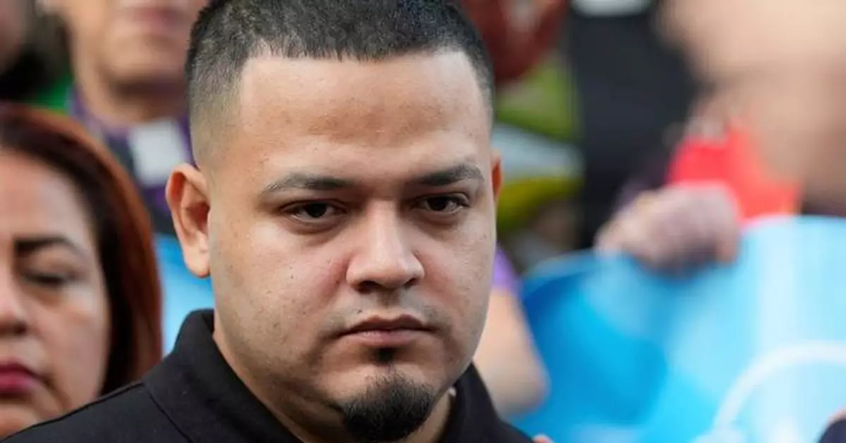 Abrego Garcia wins request for hearing on whether smuggling charges are illegally 'vindictive'