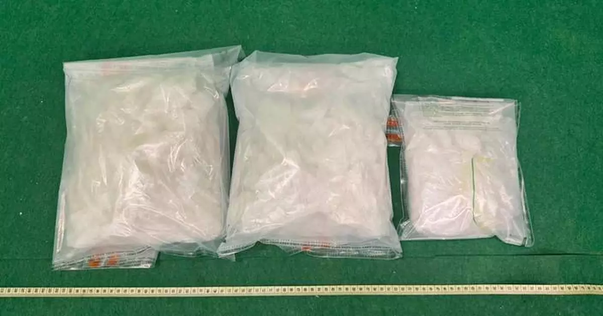Hong Kong Customs Seizes 3.7 kg of Methamphetamine from Passenger, Arrests 42-Year-Old Woman.